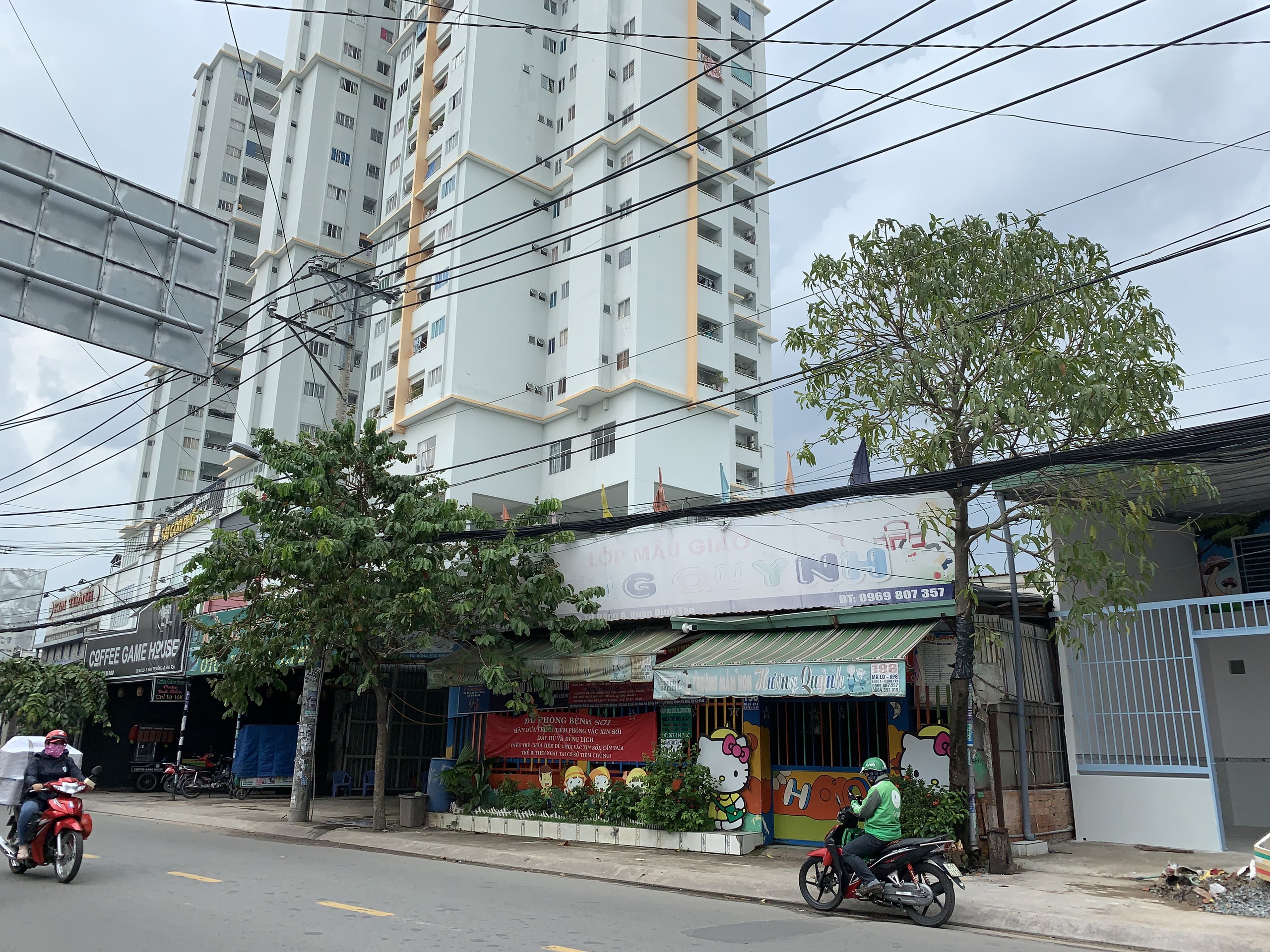 Cho thuê MTKD dưới chung cư Lê Thành, ngay ngã tư BV Bình Tân. 200m2